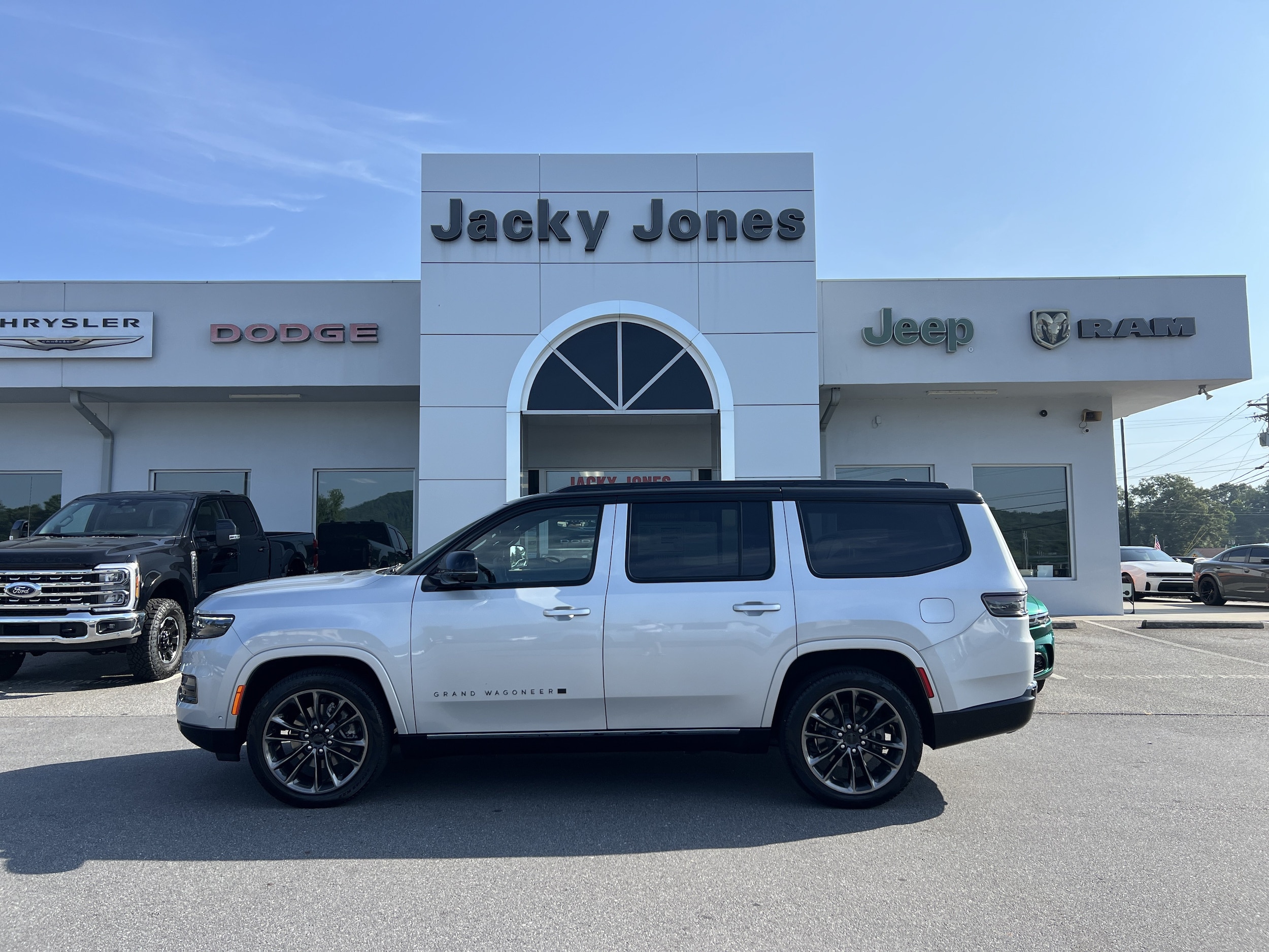 2025 Jeep Grand Wagoneer