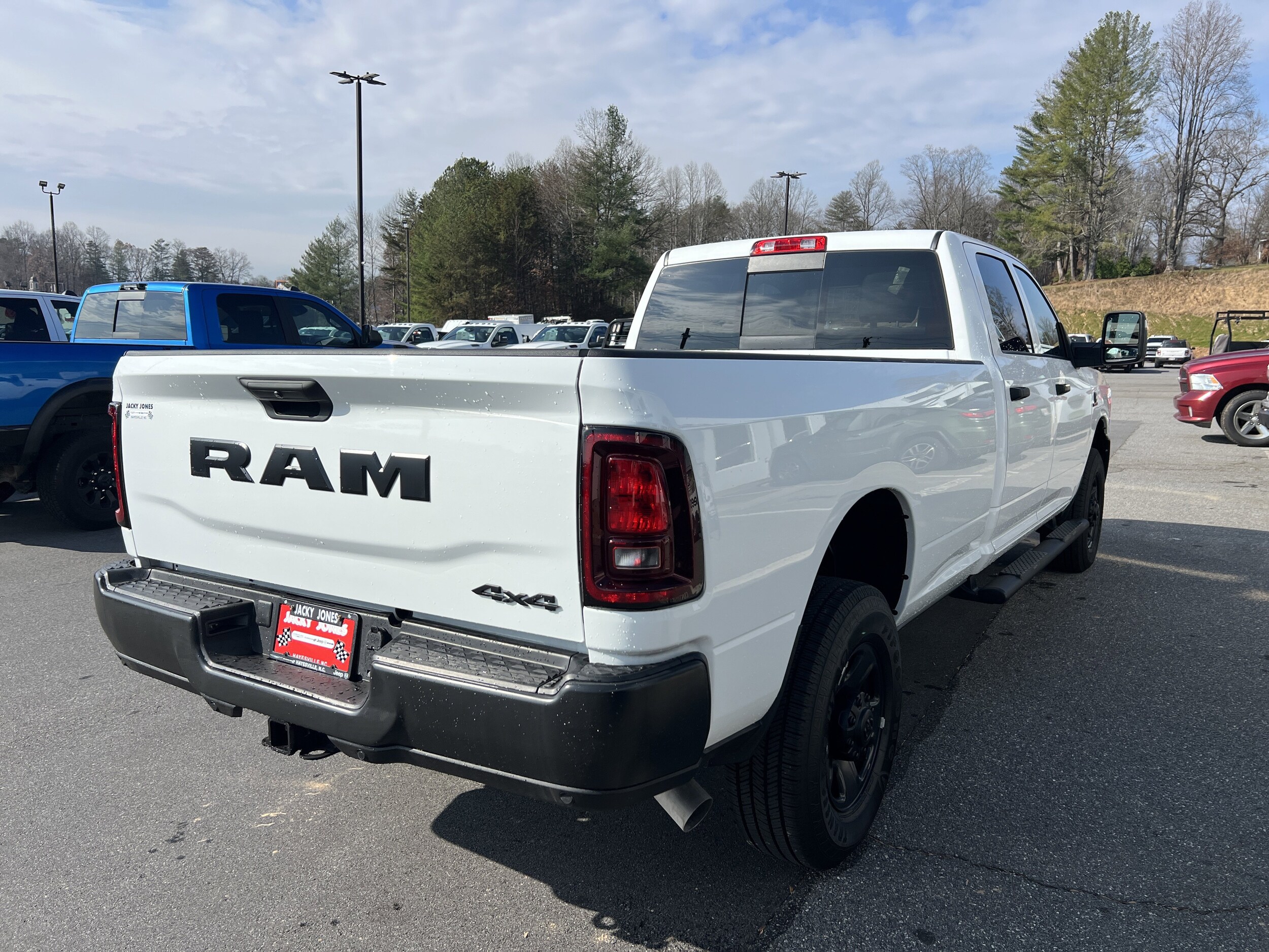 2025 Ram 2500 Tradesman photo 3