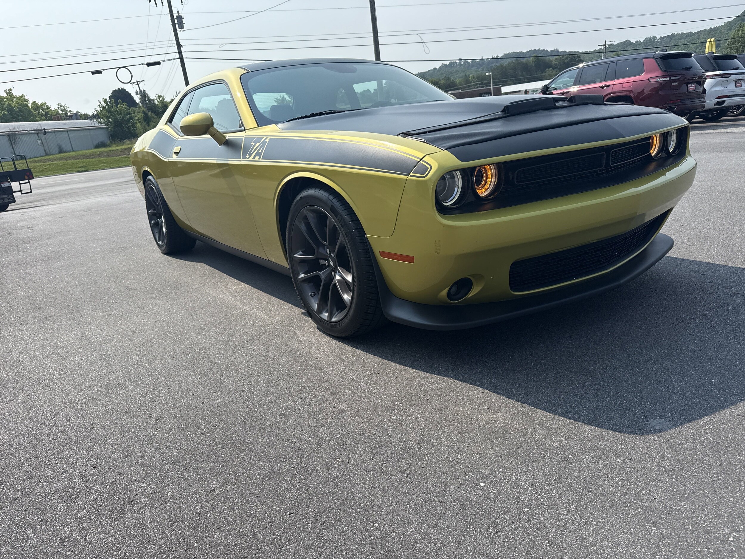2021 Dodge Challenger R/T photo 4