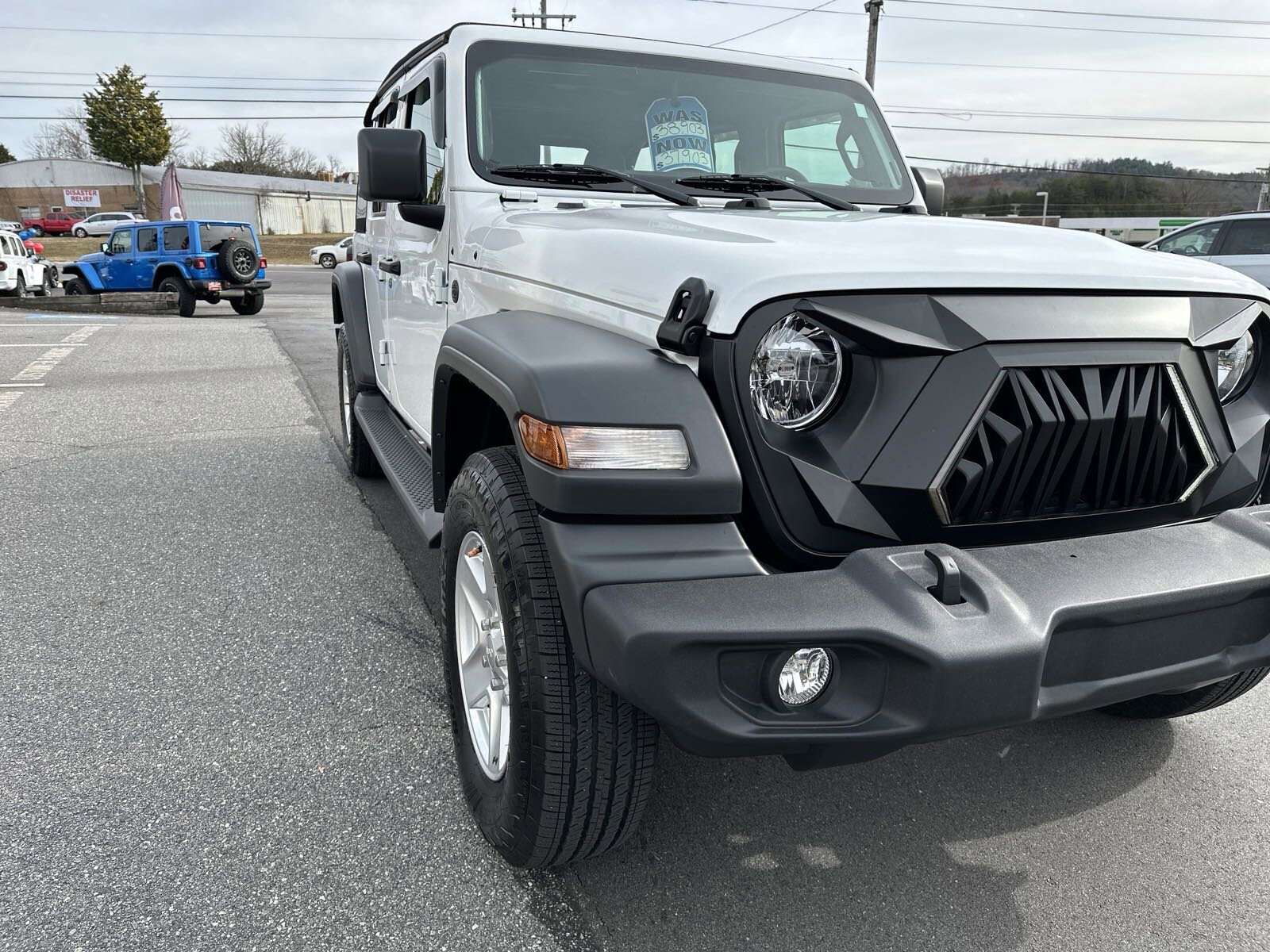 2024 Jeep Wrangler Sport photo 3