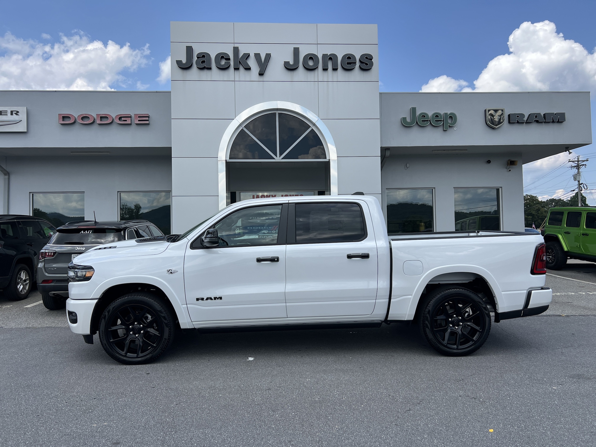 2026 Ram 1500 Laramie 4x4 Crew Cab 57 Box 