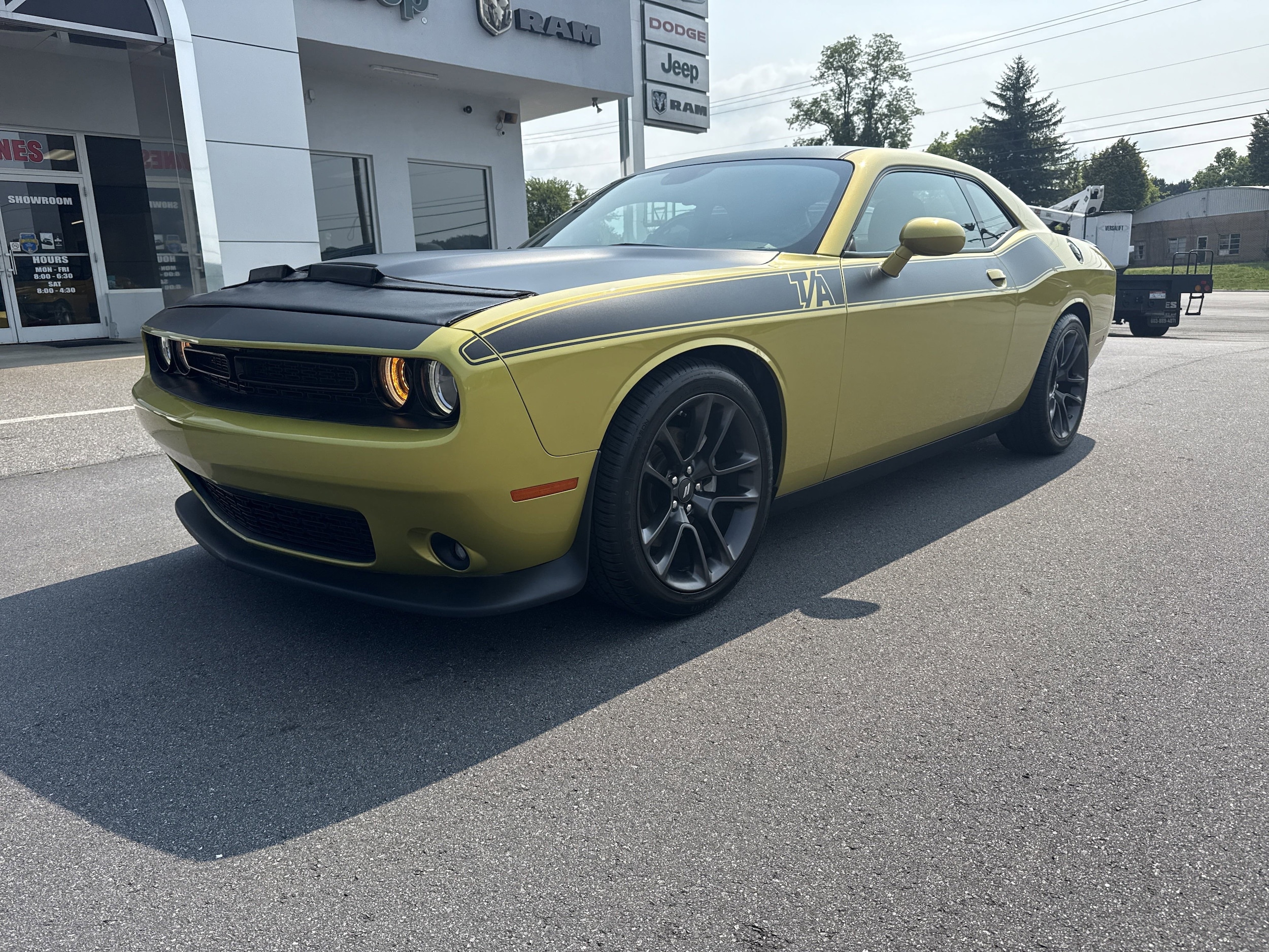 Used 2021 Dodge Challenger R/T with VIN 2C3CDZBT6MH627479 for sale in Hayesville, NC