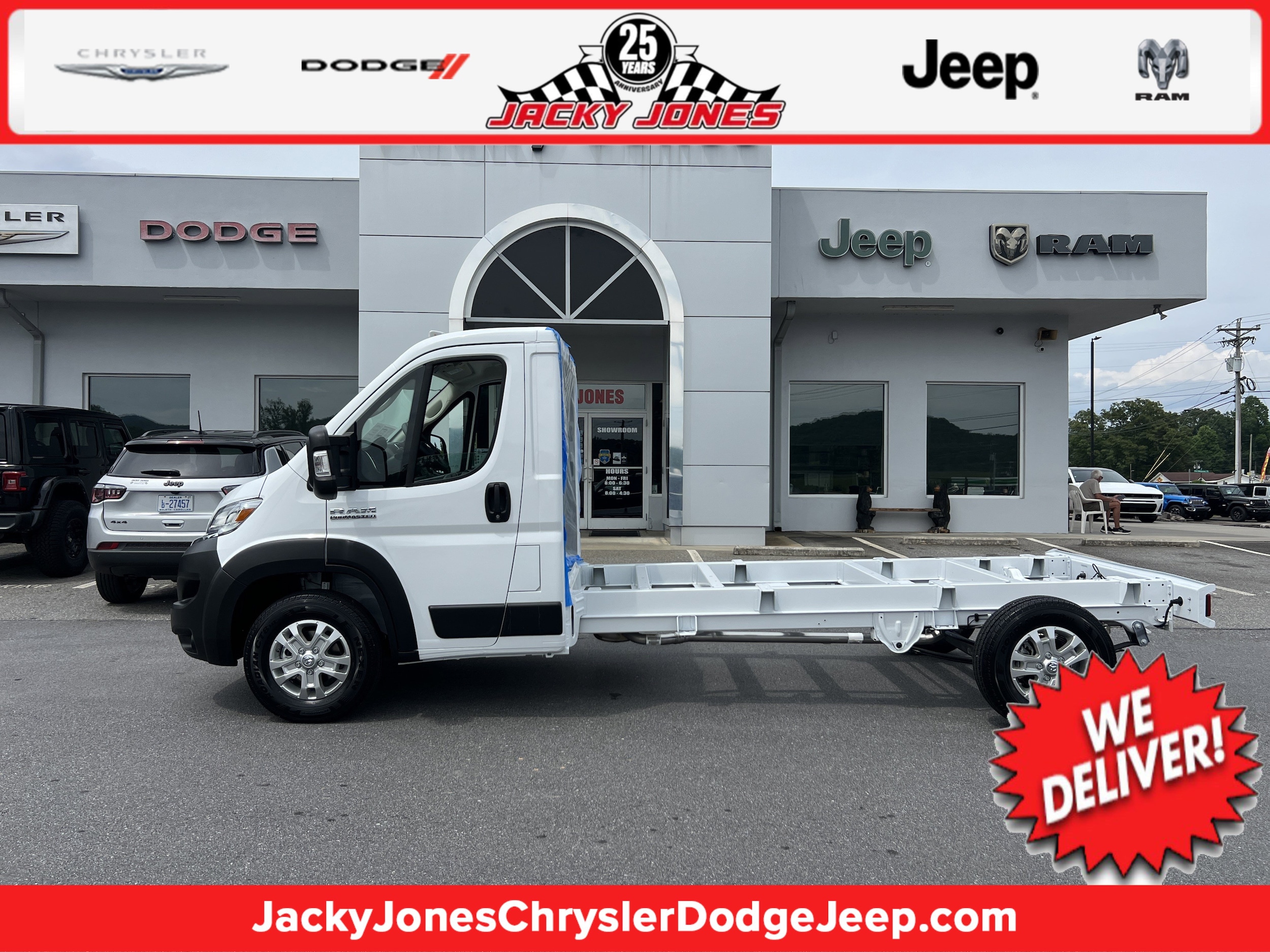 2025 RAM ProMaster Cutaway 3500 SLT 159" WB Low Roof 104" CA's photo
