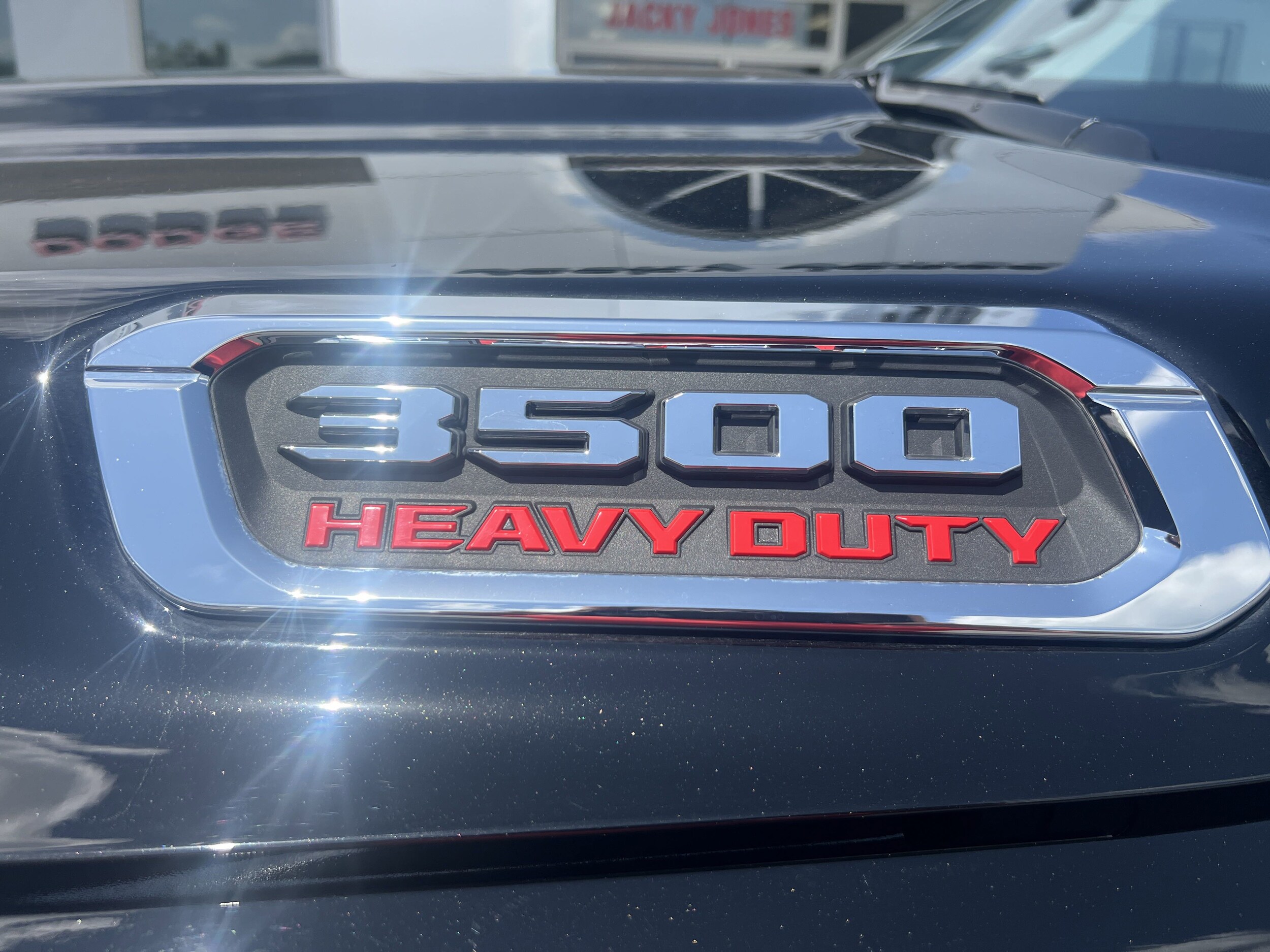 2025 RAM 3500 Laramie - Photo 25