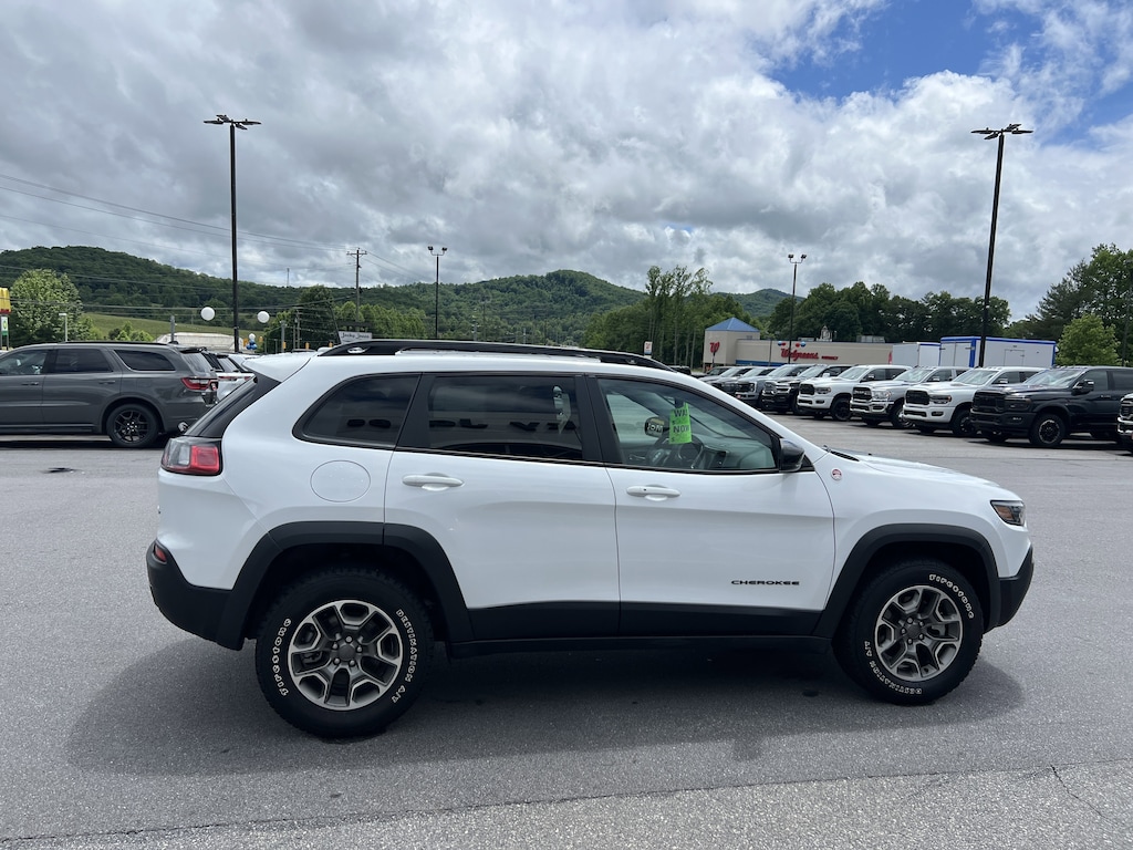 Used 2022 Jeep Cherokee Trailhawk Trailhawk 4x4