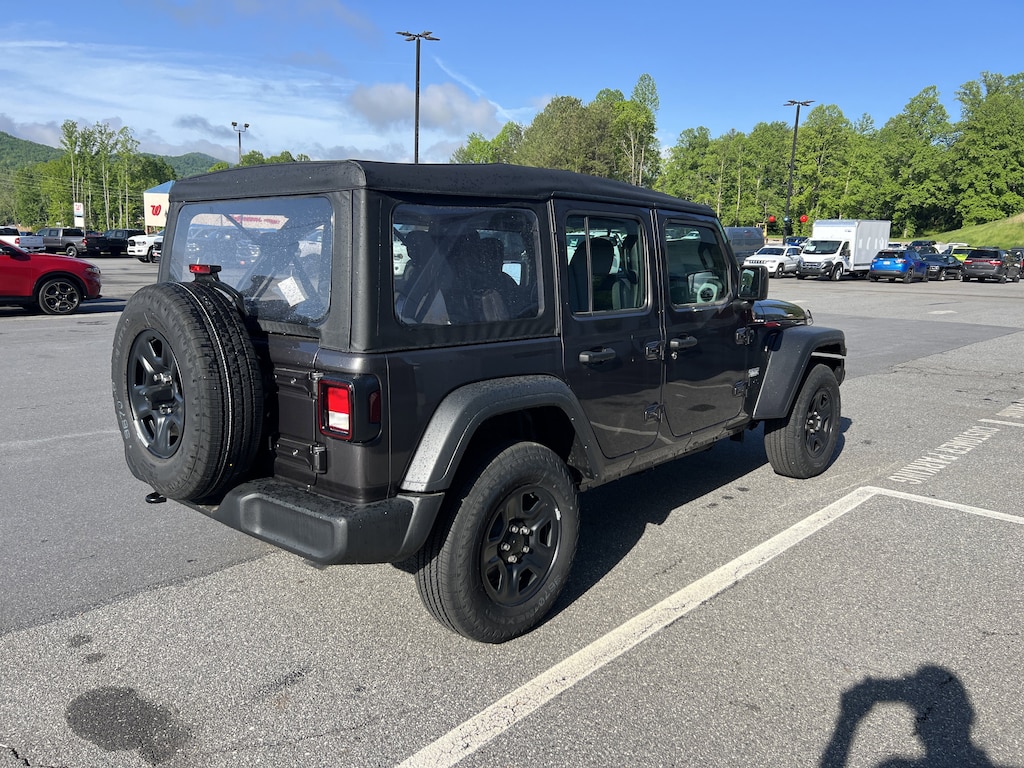 Used 2025 Jeep Wrangler Sport SUV