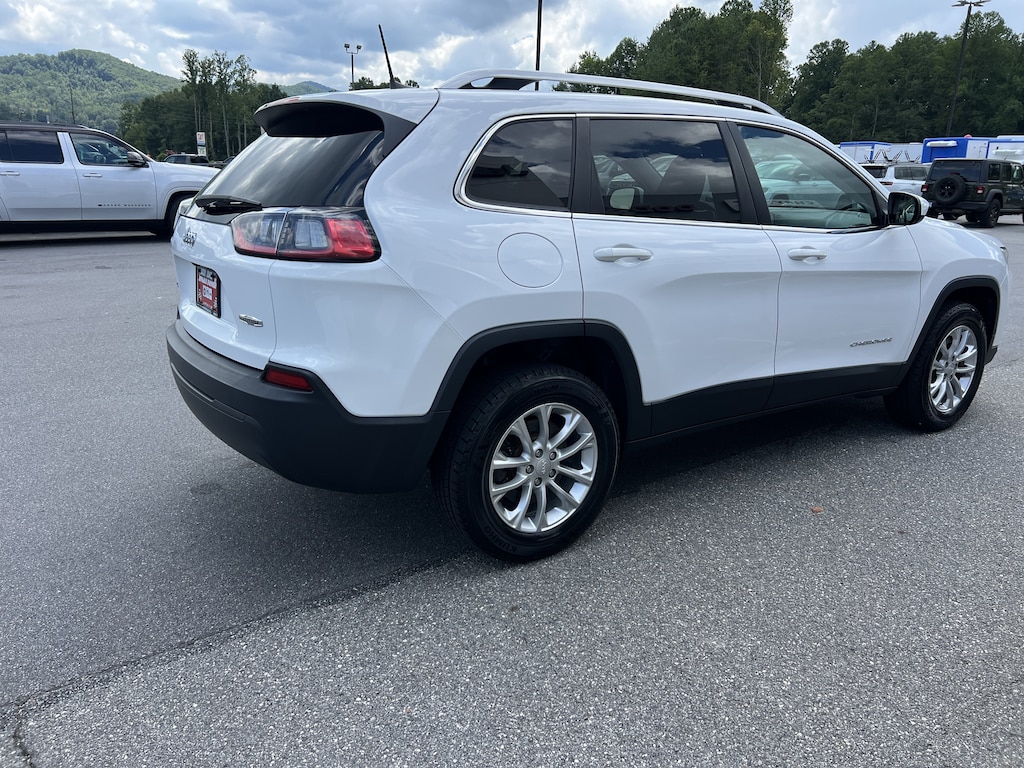 Used 2019 Jeep Cherokee Latitude SUV