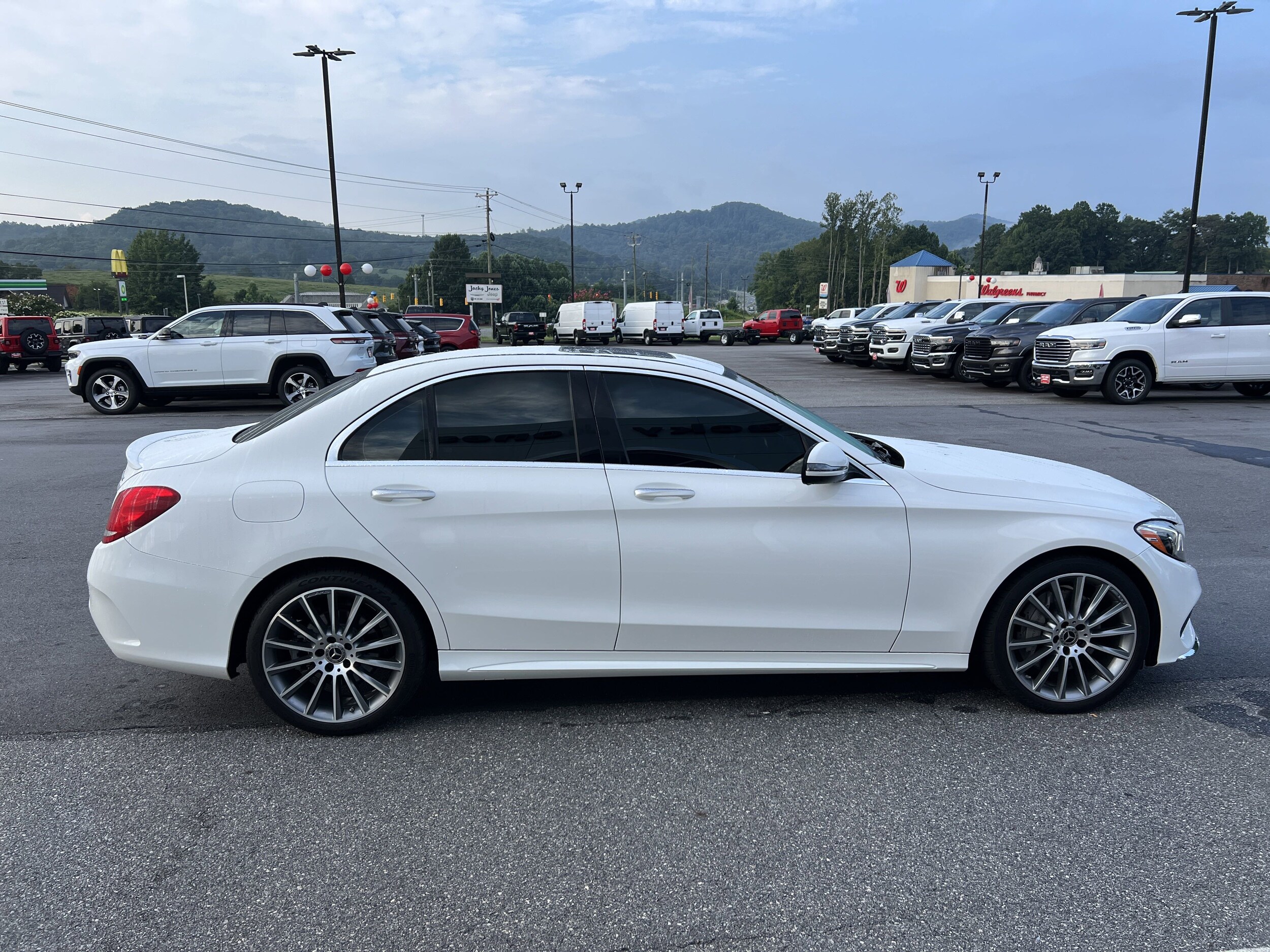2018 Mercedes Benz C 300 Sedan photo 3