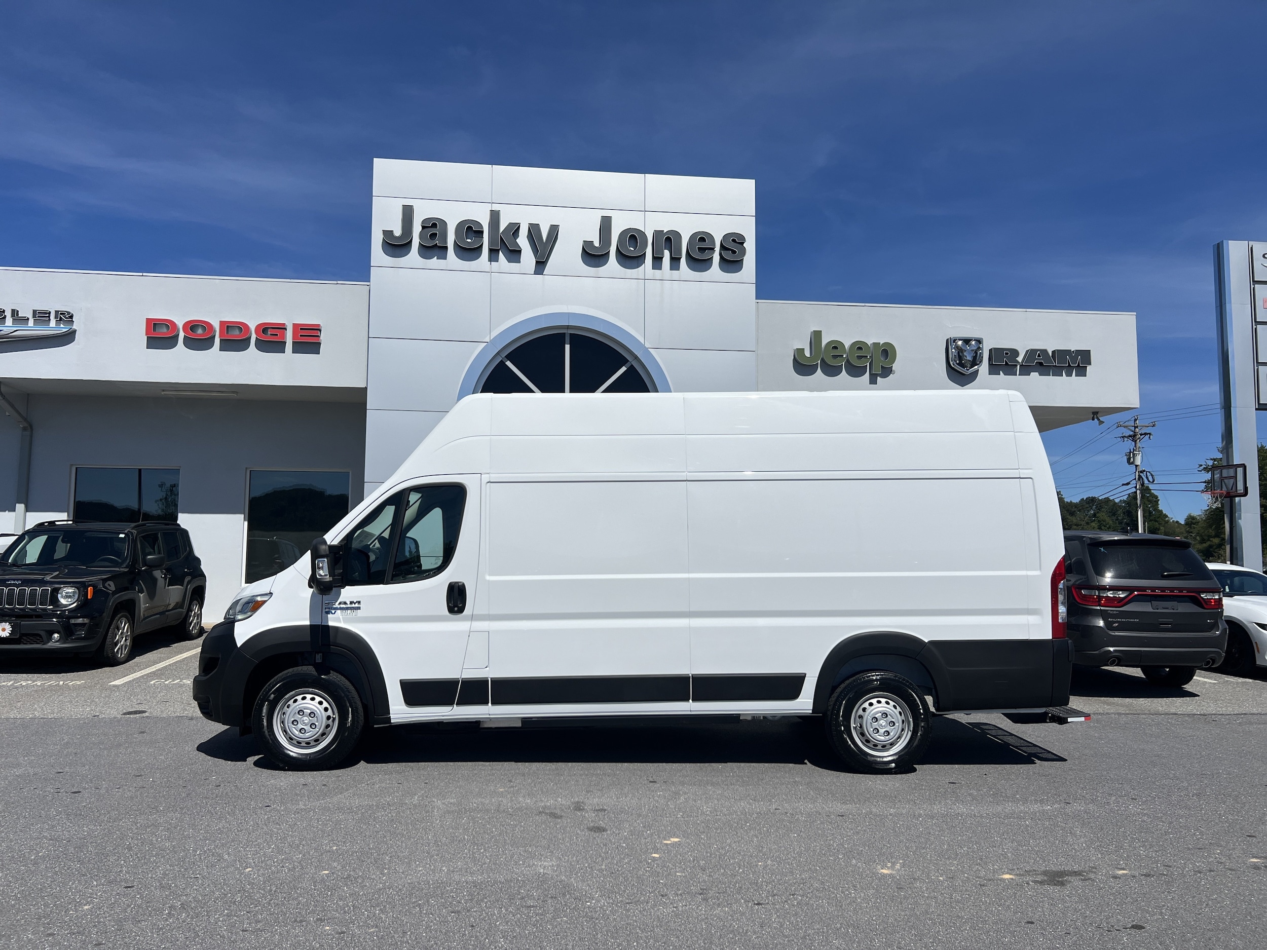 Used 2024 RAM ProMaster EV Delivery Van Base with VIN 3C6MRWAZ7RE104956 for sale in Hayesville, NC