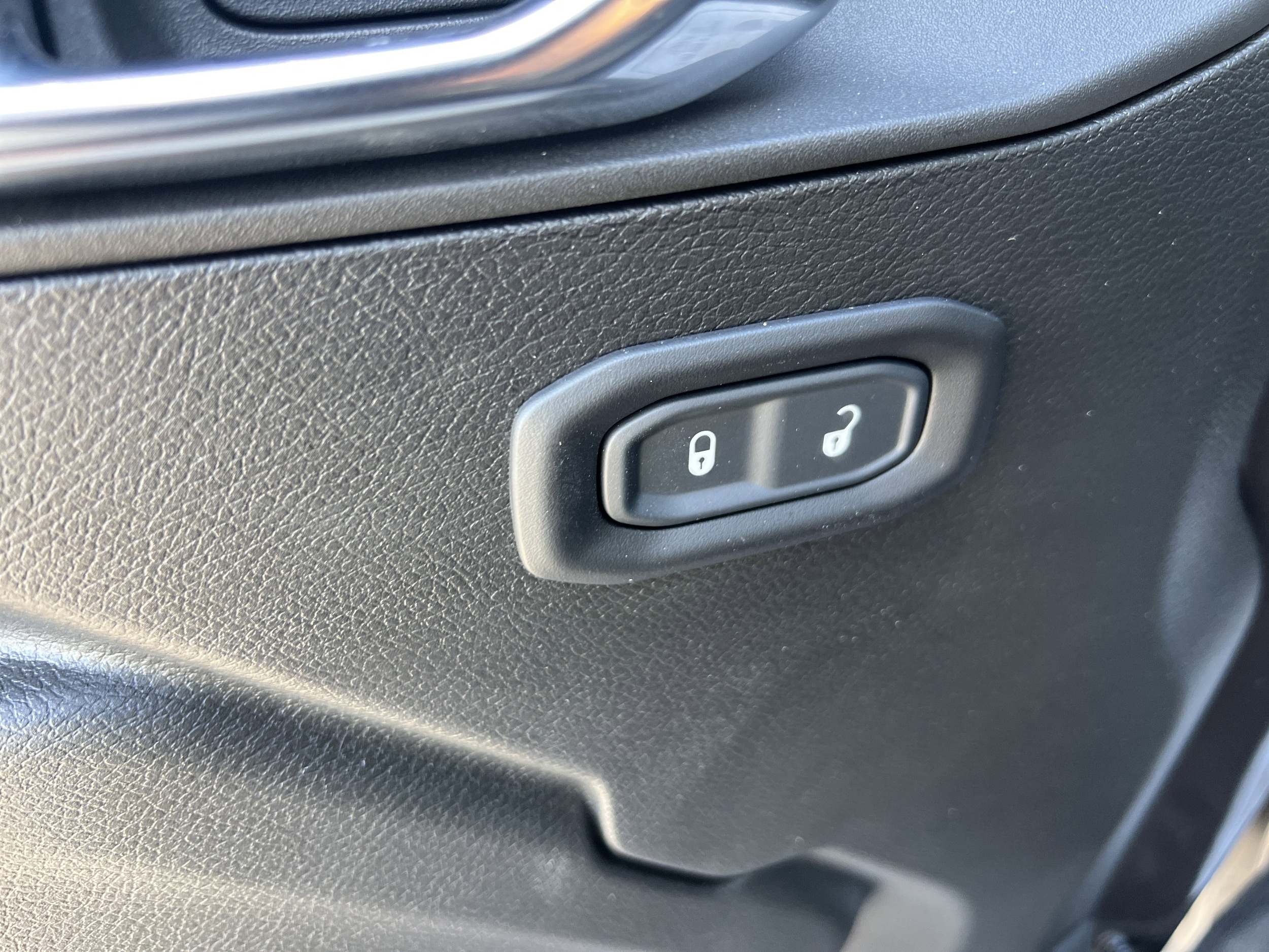 2025 Jeep Wrangler 4-Door Sport - Photo 12