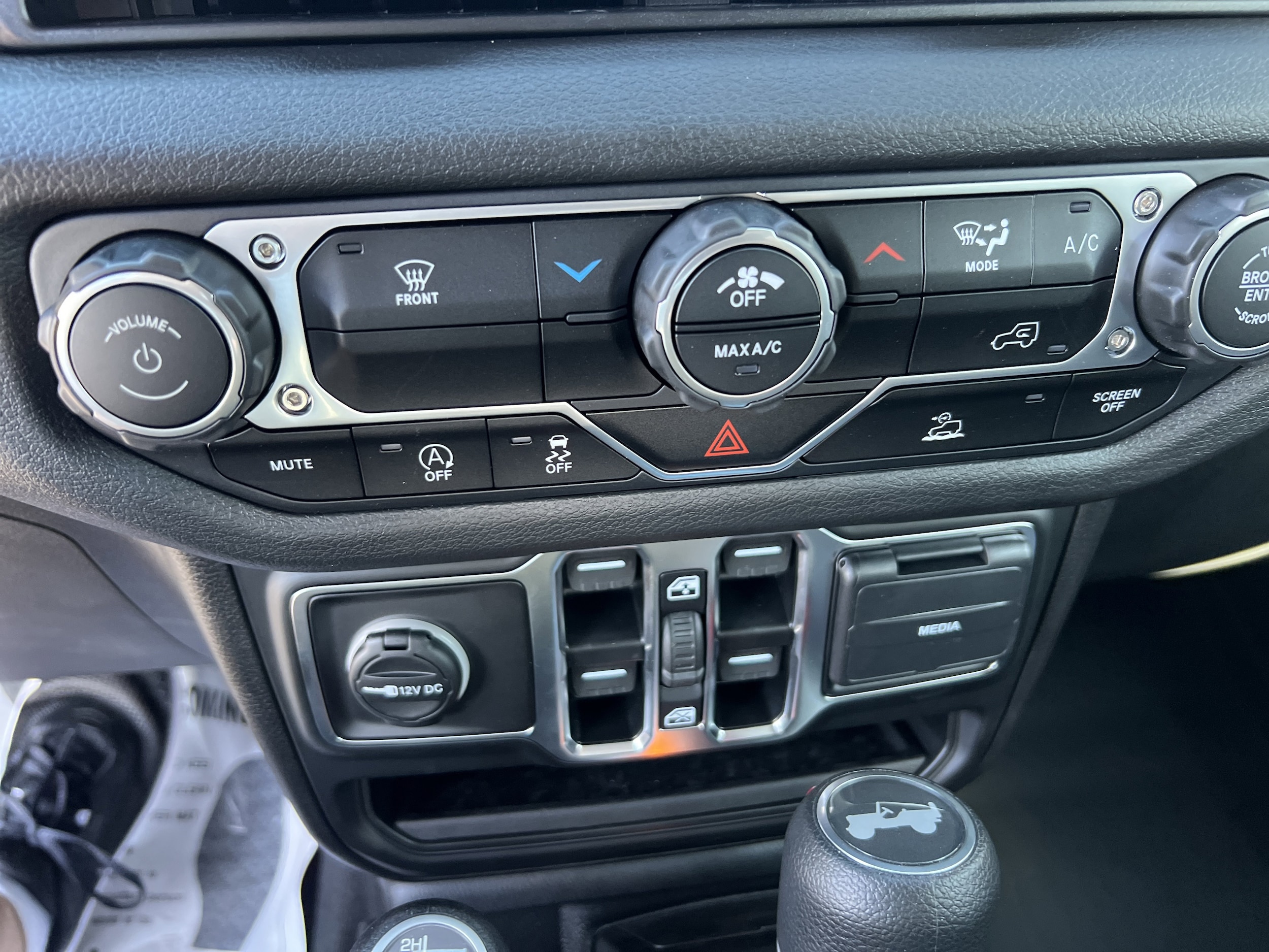 2025 Jeep Wrangler 4-Door Sport - Photo 16