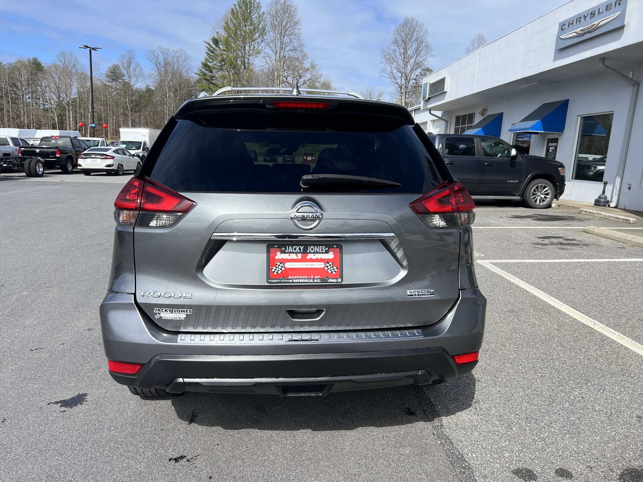 Used 2019 Nissan Rogue S with VIN 5N1AT2MT0KC717569 for sale in Hayesville, NC