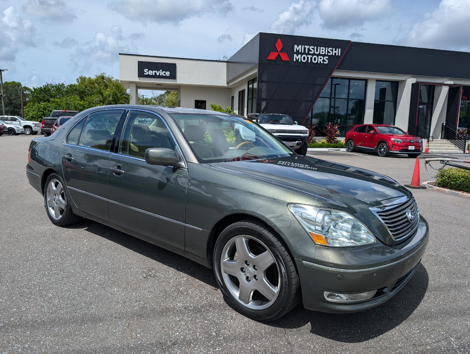 Used 2006 Lexus LS 430 with VIN JTHBN36F565051835 for sale in New Port Richey, FL