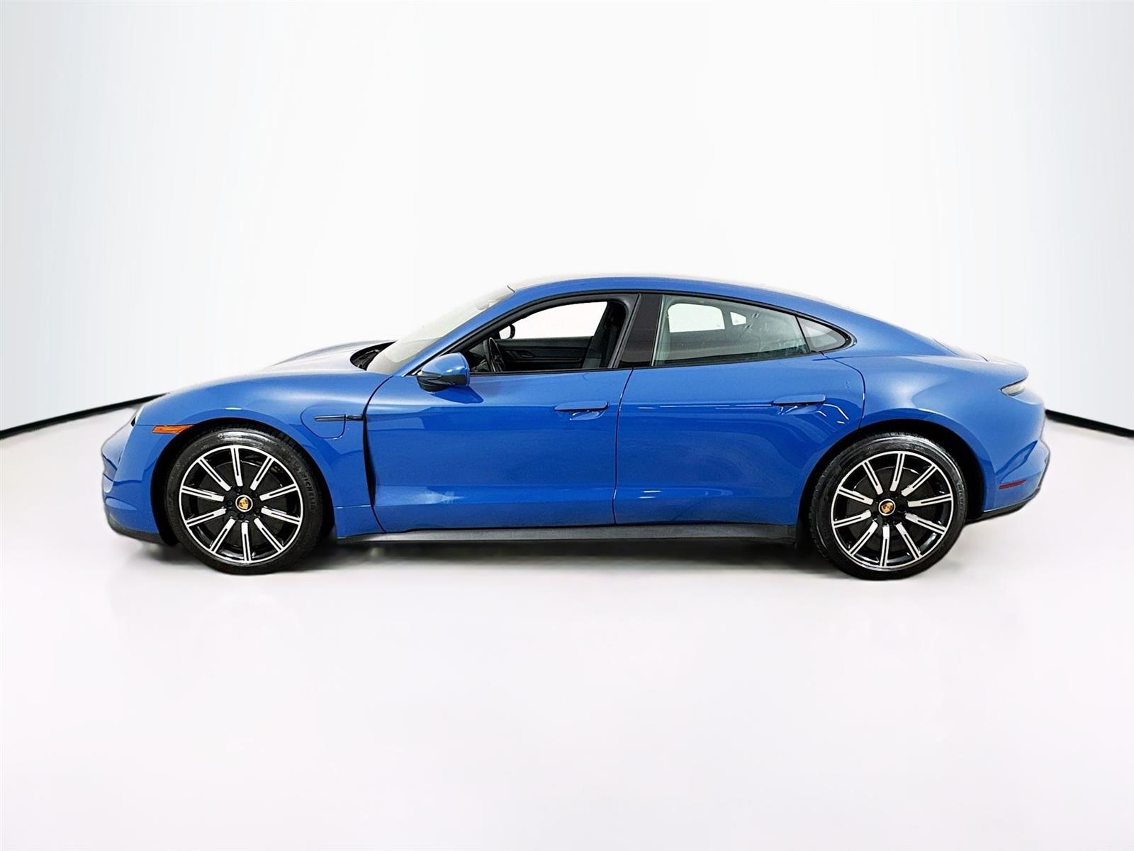 2023 Porsche Taycan photo 4