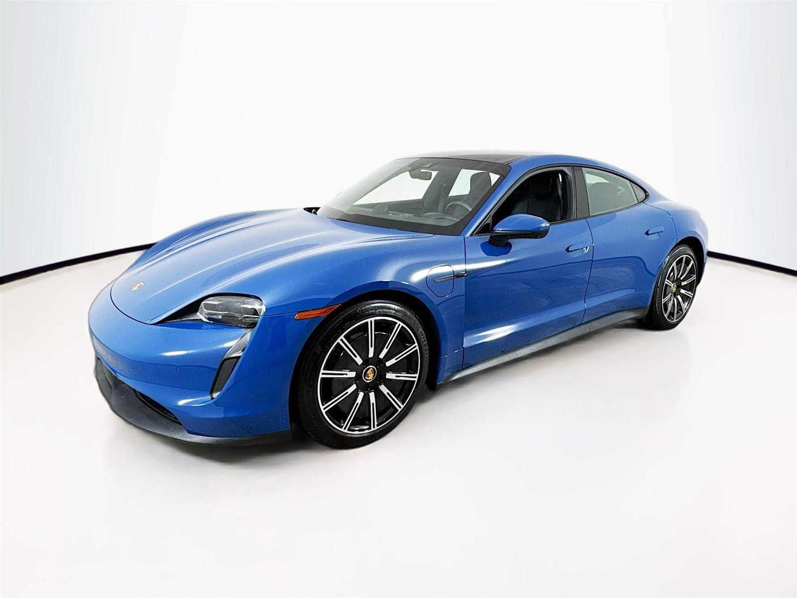 2023 Porsche Taycan photo 3