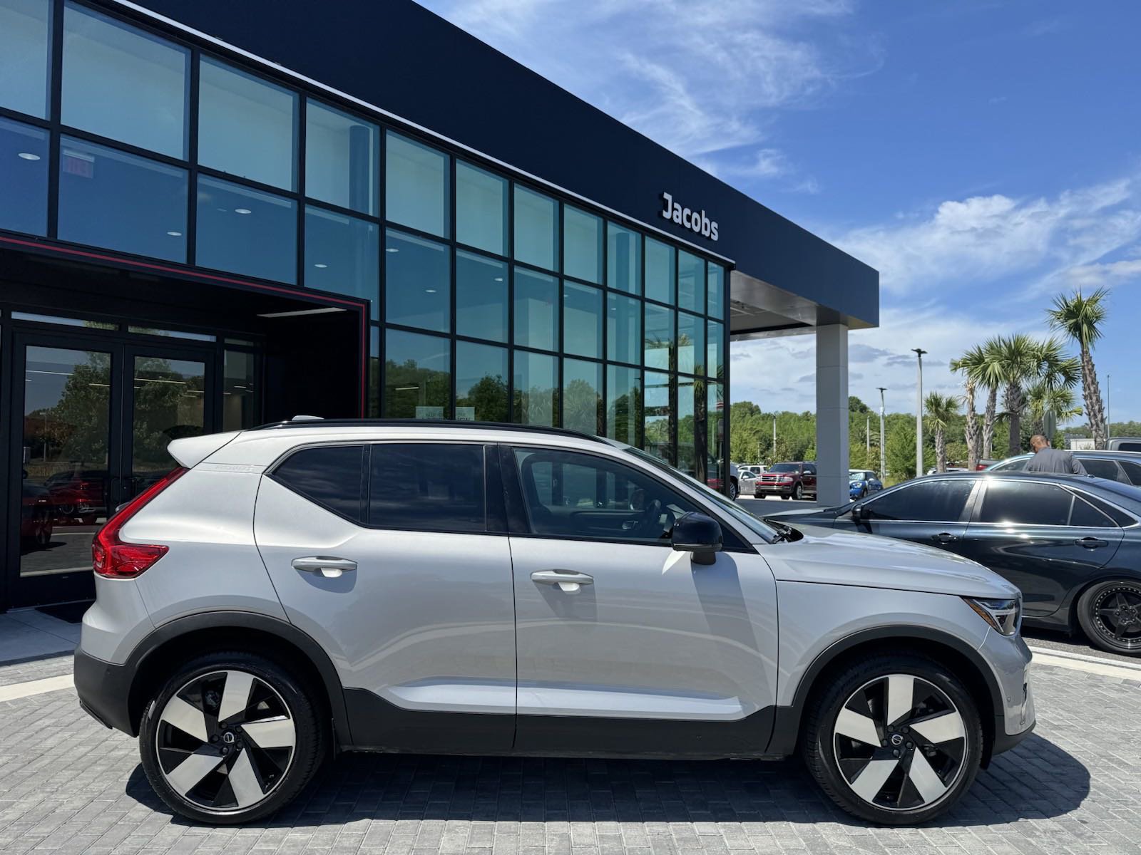 Used 2023 Volvo XC40 Ultimate with VIN YV4ED3UM8P2937828 for sale in Wesley Chapel, FL