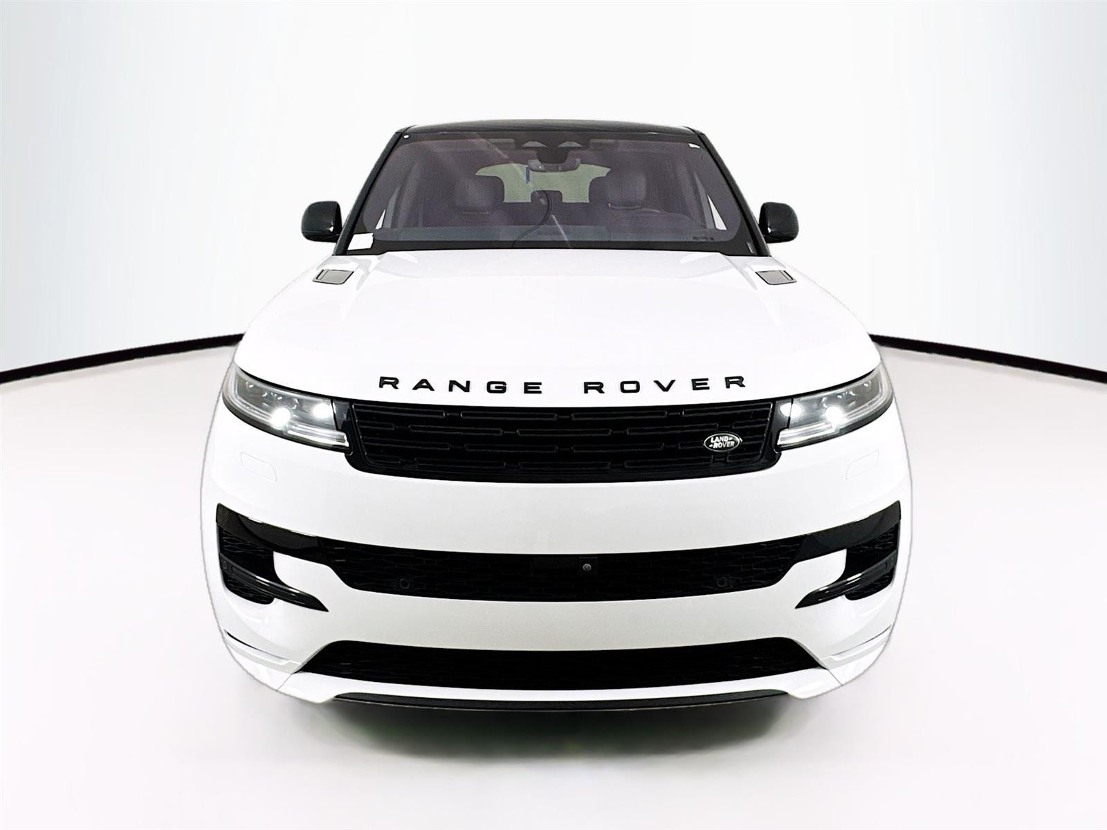 Used 2023 Land Rover Range Rover Sport SE Dynamic with VIN SAL1L9FU1PA135592 for sale in Wesley Chapel, FL