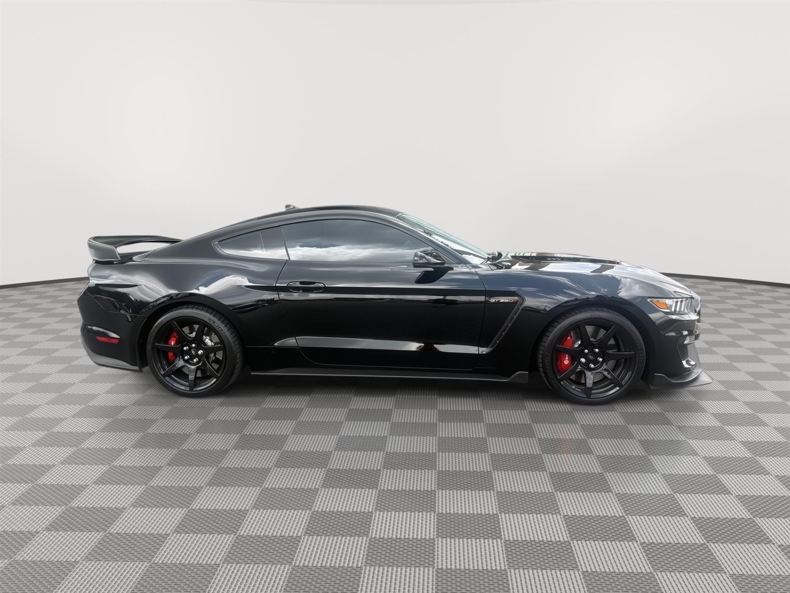 Used 2020 Ford Mustang Shelby GT350 with VIN 1FA6P8JZ5L5551152 for sale in Wesley Chapel, FL