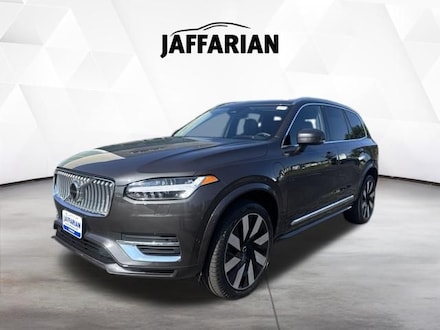 2025 Volvo XC90 Plug-In Hybrid T8 Ultra SUV