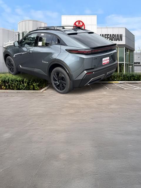 2026 Toyota C-HR SE - Photo 5
