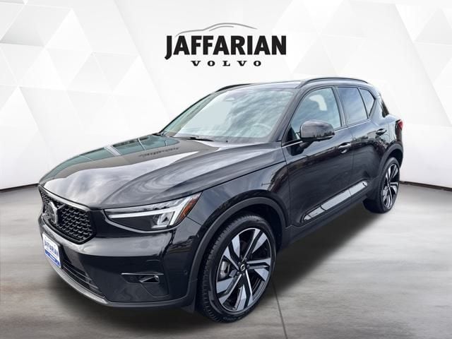 2024 Volvo XC40 Plus's photo