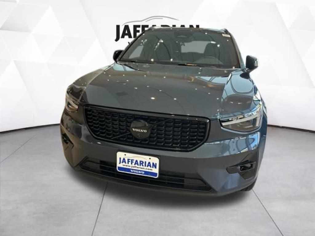 New 2026 Volvo XC40 B5 Ultra Black Edition SUV