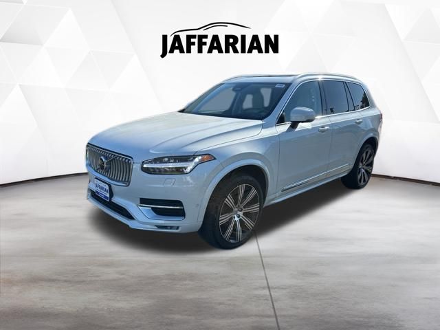 2023 Volvo XC90 B6 Ultimate 7-Seater 4WD's photo