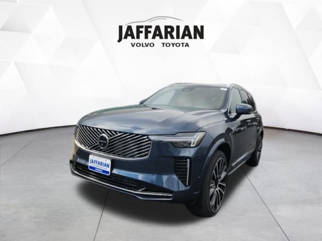 New 2026 Volvo XC90 B6 Plus 6-Seater SUV