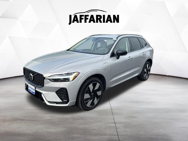 2025 Volvo XC60's photo