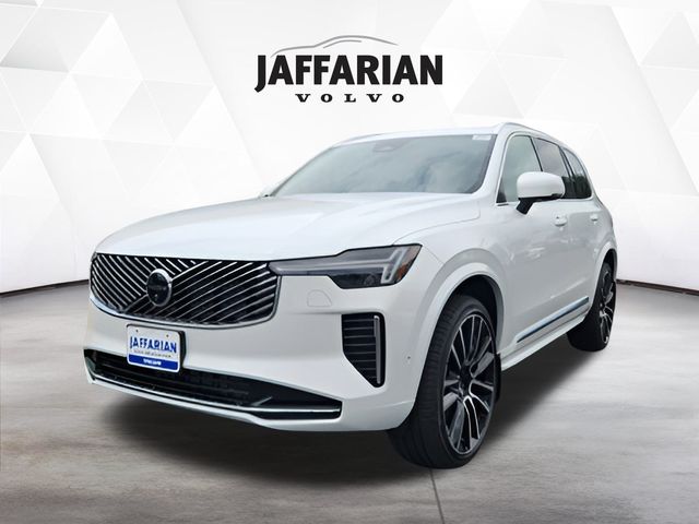 2026 Volvo XC90 Plus's photo