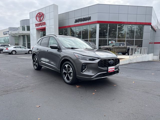 2023 Ford Escape ST-Line Elite's photo