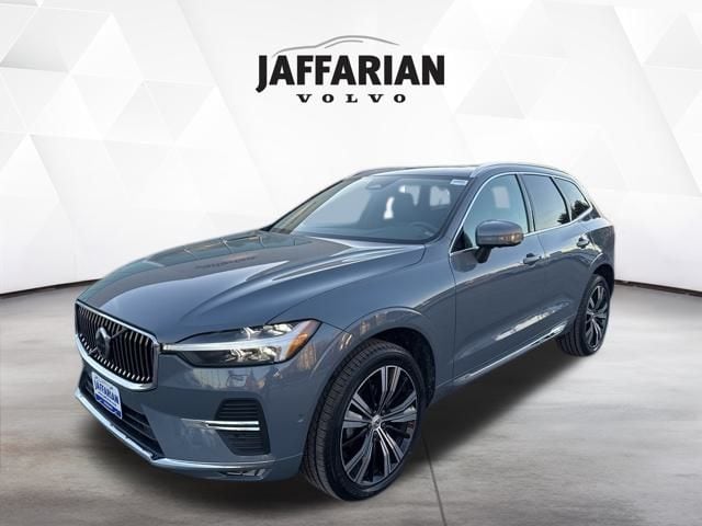 2023 Volvo XC60 Plus's photo