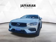 New 2026 Volvo V60 Cross Country B5 Ultra Wagon Haverhill, Massachusetts