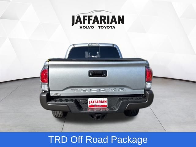 2023 Toyota Tacoma TRD Off-Road photo 4
