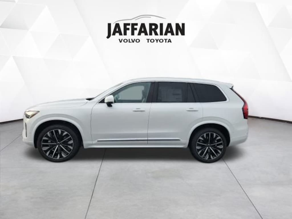 New 2026 Volvo XC90 B6 Plus 7-Seater SUV