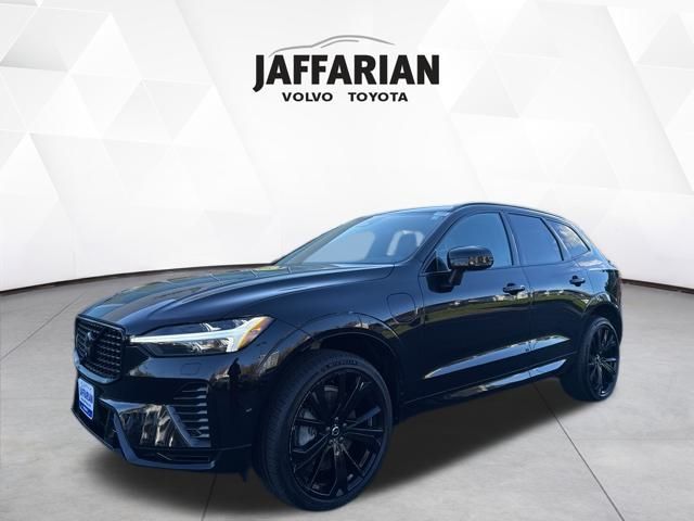 2024 Volvo XC60 Recharge Hybrid Ultimate photo 2