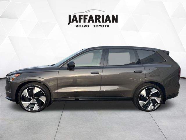 2025 Volvo EX90 Twin Motor Performance Ultra photo 2