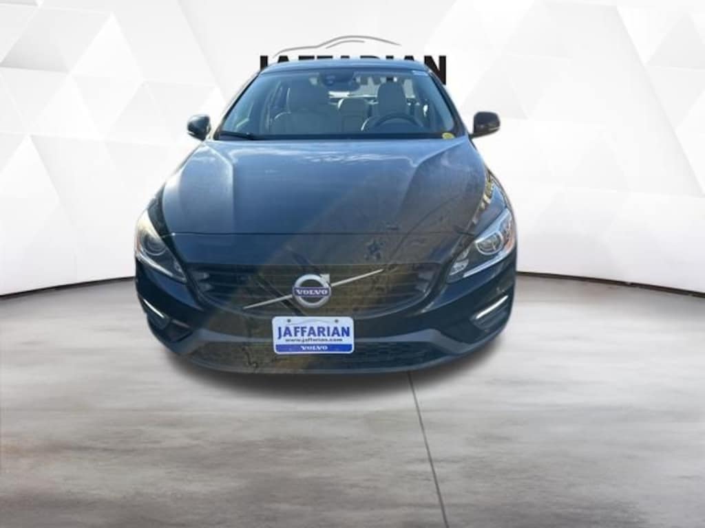 Used 2018 Volvo S60 T5 Dynamic Sedan