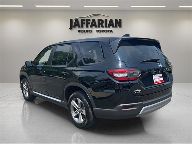 Used 2025 Honda Pilot EX-L with VIN 5FNYG1H47SB036073 for sale in Haverhill, MA