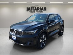 New 2025 Volvo XC40 B5 Plus Bright Theme SUV Haverhill, Massachusetts