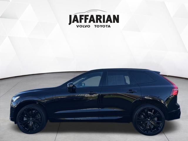 2024 Volvo XC60 Recharge Hybrid Ultimate photo 4