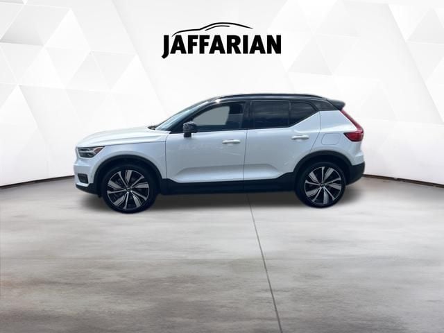 Used 2022 Volvo XC40 Plus with VIN YV4ED3UR0N2666918 for sale in Haverhill, MA