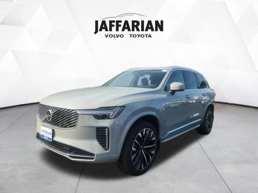 New 2026 Volvo XC90 B6 Plus 7-Seater SUV