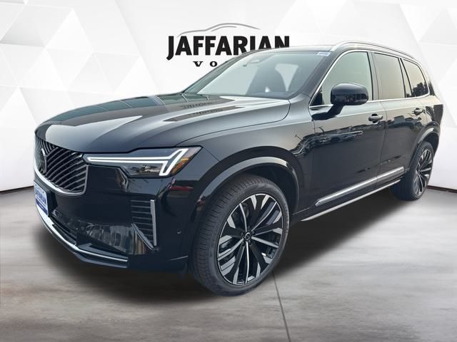 2026 Volvo XC90 Plus's photo