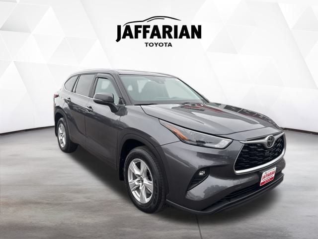 2023 Toyota Highlander LE