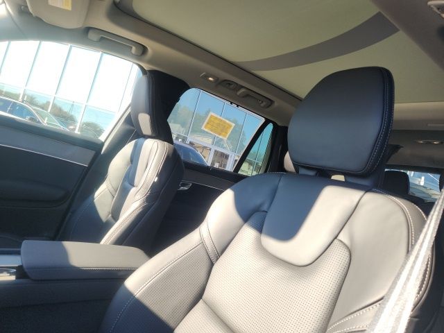 2026 Volvo XC90 Ultra - Photo 7