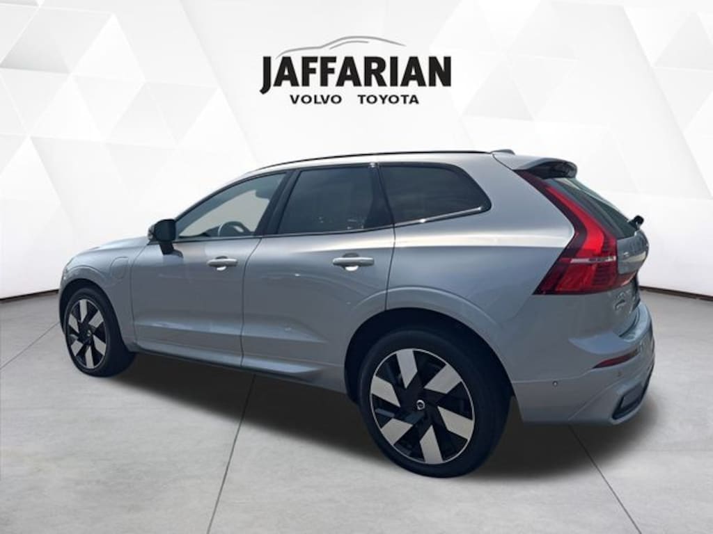 Certified 2024 Volvo XC60 Recharge Plug-In Hybrid T8 Plus Dark Theme SUV