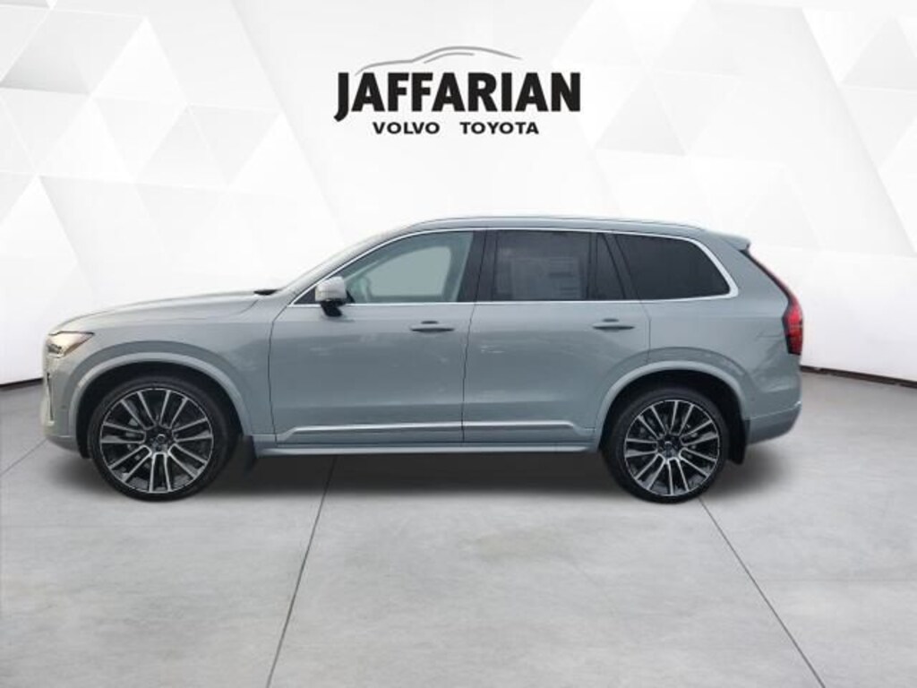 New 2026 Volvo XC90 B6 Plus 7-Seater SUV