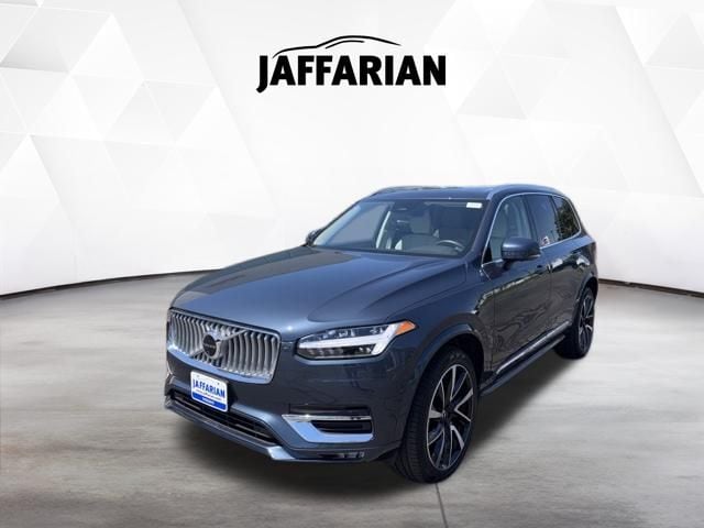 2024 Volvo XC90 B5 Plus Bright theme 4WD's photo