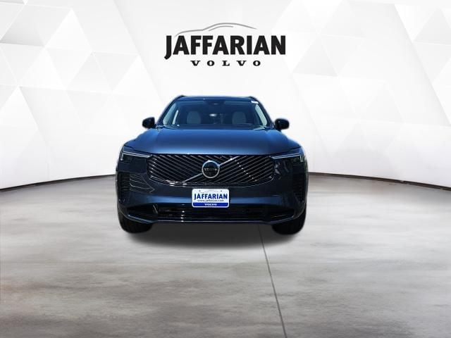 2026 Volvo XC90 T8 Recharge Ultra Dark 6-Seater 4WD's photo